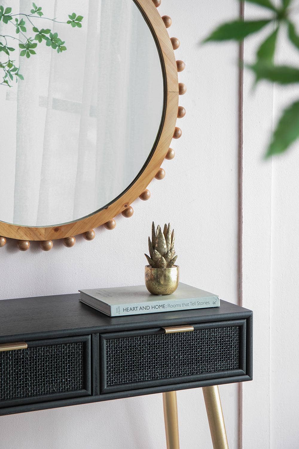 A&B Home Group Inc. - Wholesale Decorative Tabletop Object - D3.5x7" Golden Succulent Resin Planter7