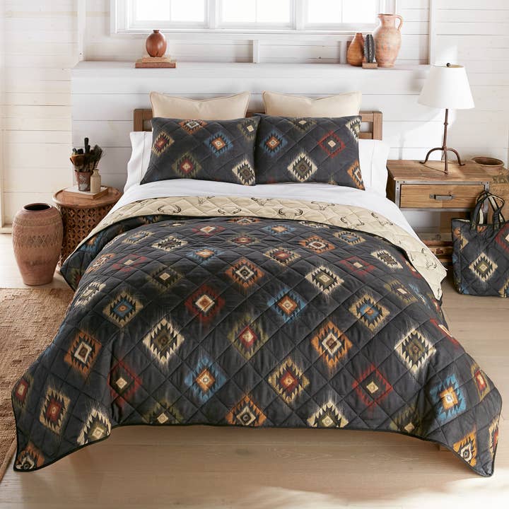 American Heritage Textiles - Wholesale Bedding Set - Donna Sharp Phoenix Quilt Set