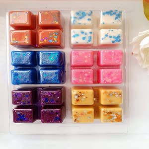 Wax Melt Cubes in a Resealable Clamshell