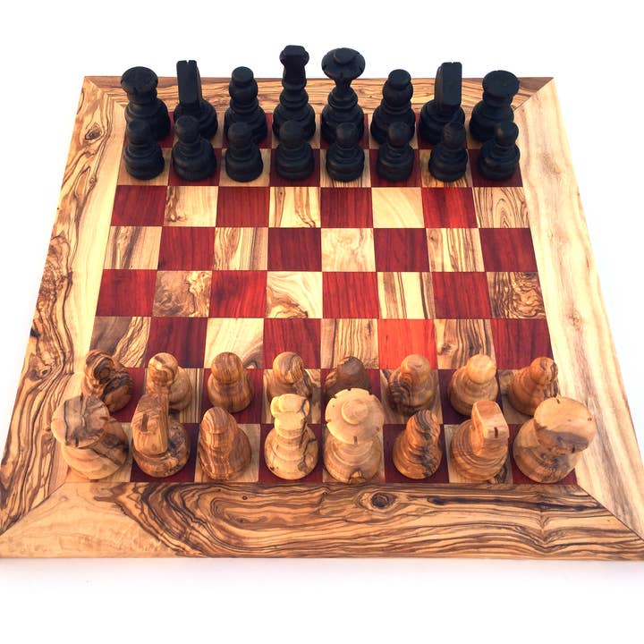 Chess set chess board size XL handmade from olive wood for wholesale by medina mood