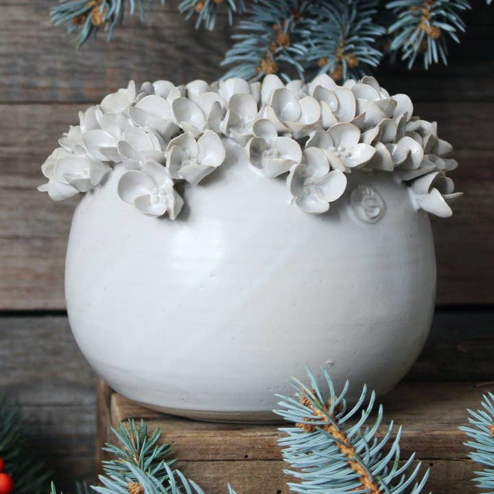 Hydrangea - Medium white spherical stoneware vase with hydrangea flowers for wholesale by L'Officina