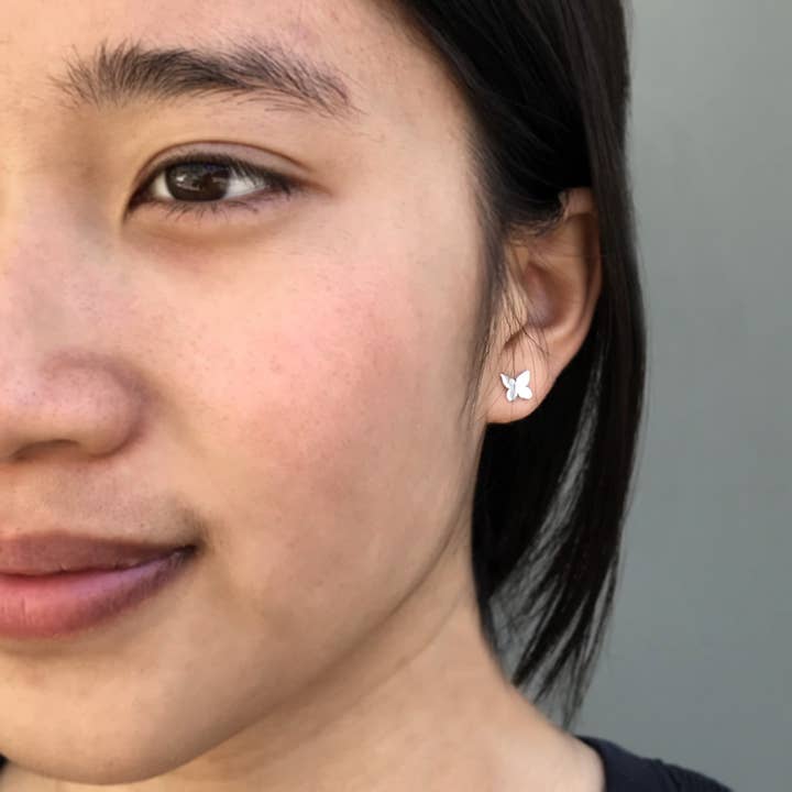 Nina Designs – wholesale Solitärörhängen – Sterling Silver örhängen - fjäril 6x6mm