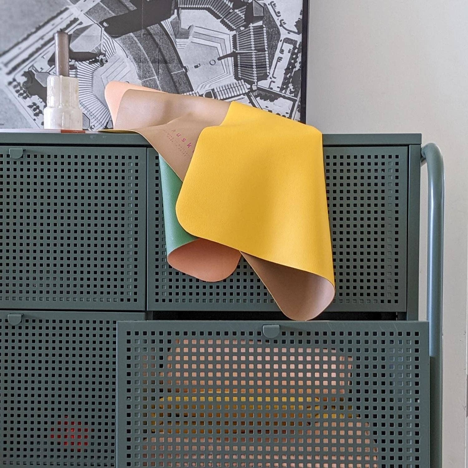 studio huske - Vendita all'ingrosso Tappetino da gioco - Bambini e neonati - Tappetino fasciatoio in pelle di silicone impermeabile, Wriggle Mat (S)16