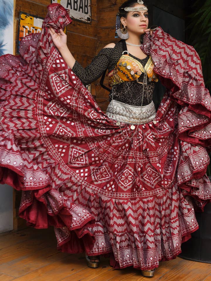 Assuit-Rock mit Blockdruck Burgunder/Silber aus Polyester für den Großhandel von Senoritas Tribal Designs