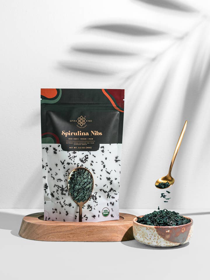 Spirulina Nibs for wholesale by Spira Kind