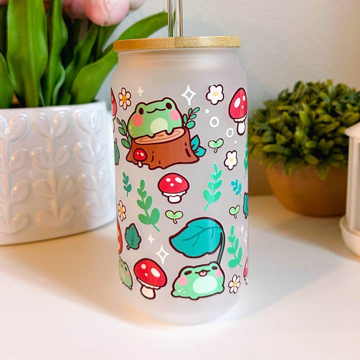 Copo de Vidro com Sapo e Cogumelo 16oz com Tampa e Palhinha por atacado de GUMMYBUNNII