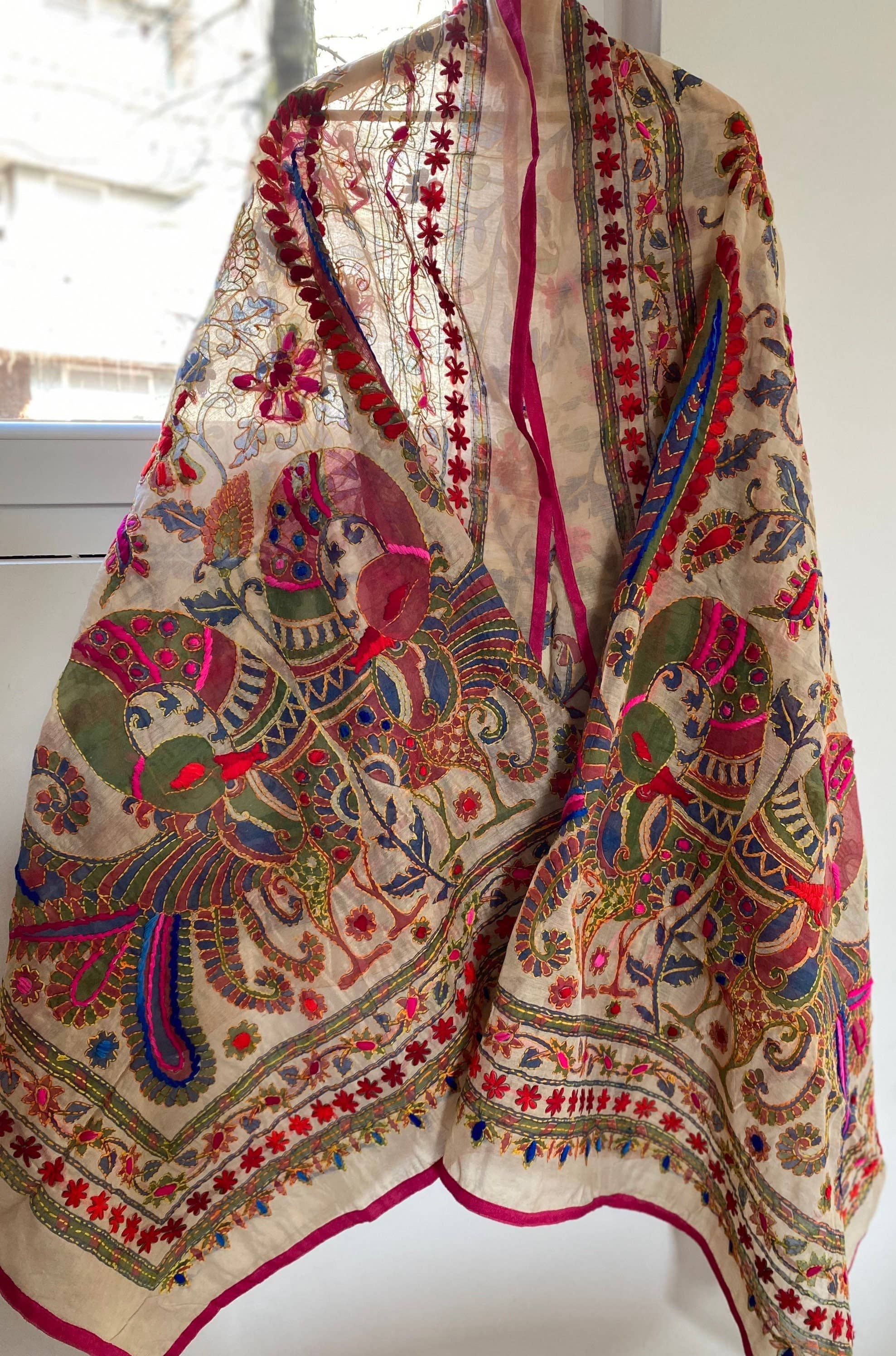 AmicaStyleStudio - Wholesale Scarf - Women's - Handmade women Silk cotton kantha shawl1