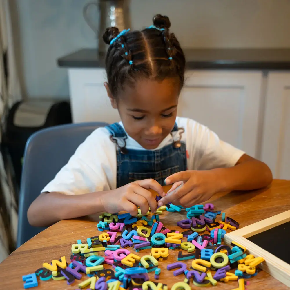 The Type Set Co. – wholesale Leksaksset - Barn – 1 ”200 st Rainbow Story magnetiska bokstäver3