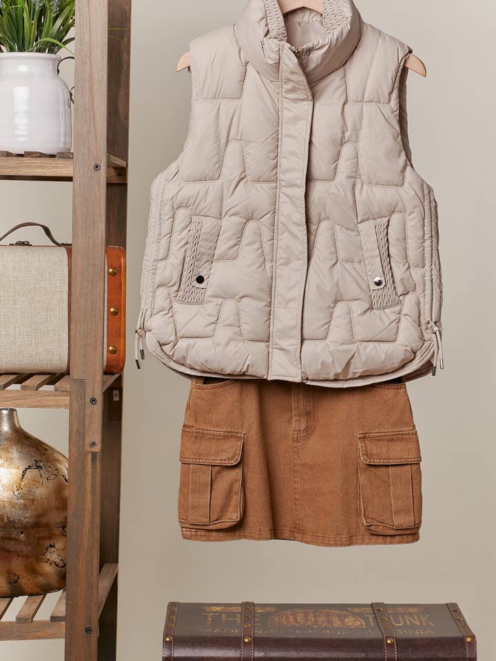 Mello. - Wholesale Outerwear Vest - Women's - Mock Neck Puffer Vest5