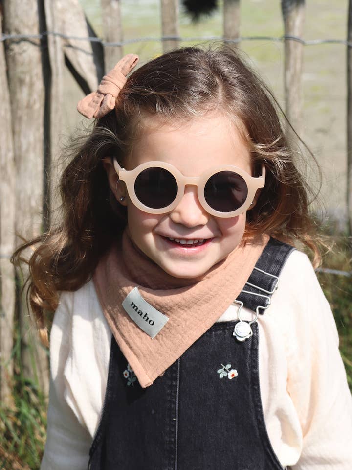 Liv Gaze Clay for wholesale by Maho