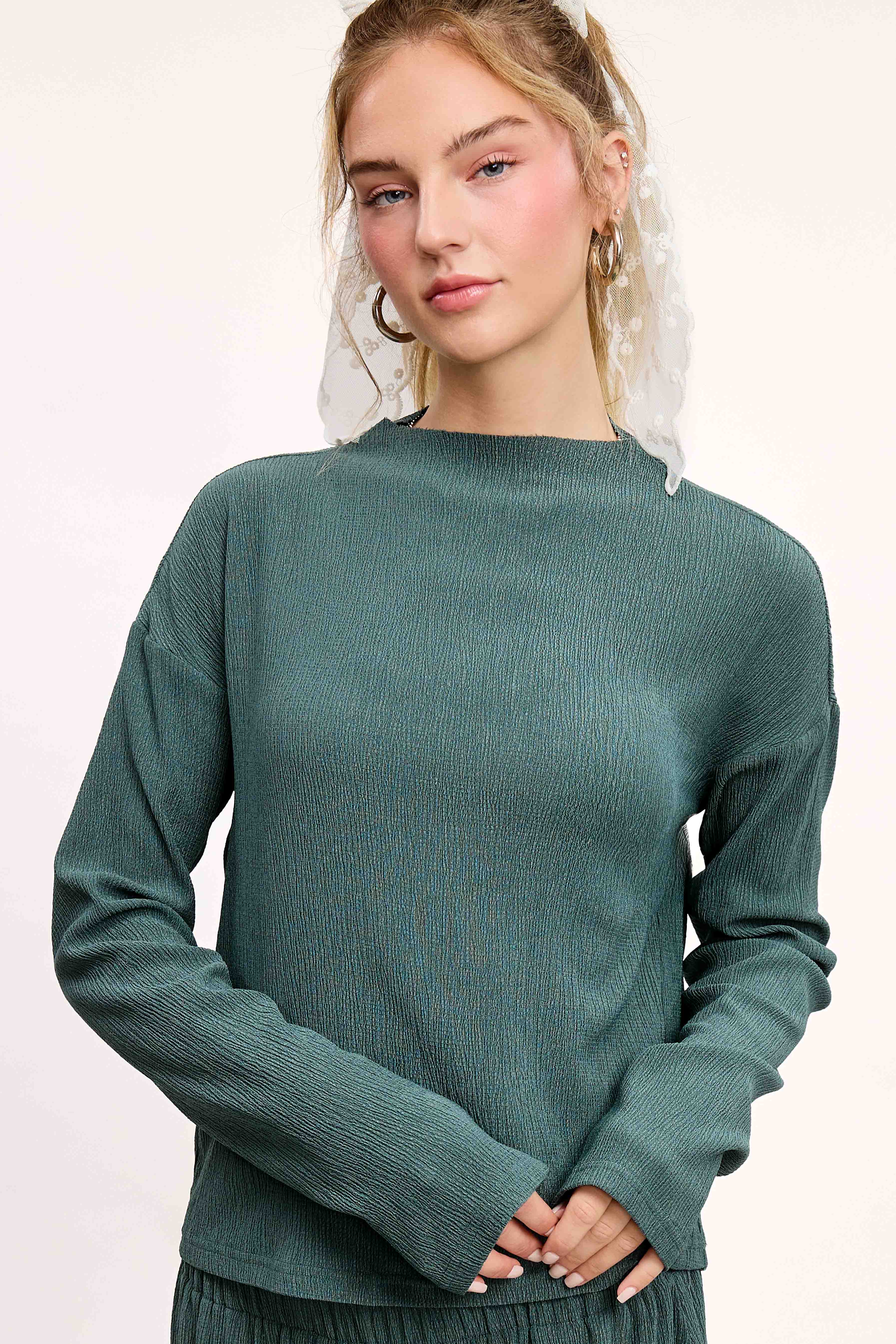 La Miel – Großhandel Loungewear-Set – Damen – La Miel Relax-Set aus dehnbarem, gekrepptem Stoff mit lockerem Sitz11