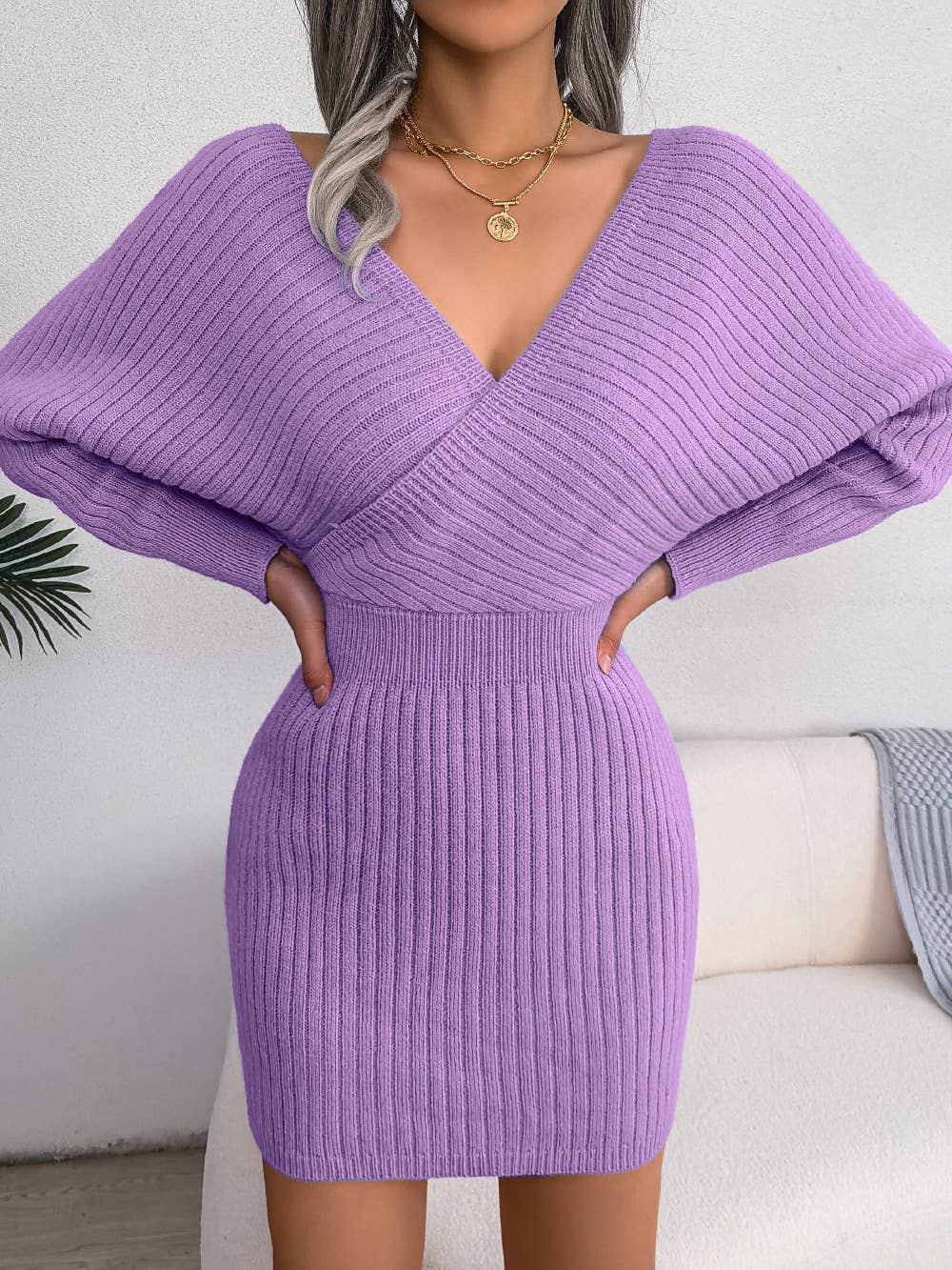 Lily Clothing - Wholesale Dress - Women's - Sexy cross-V-neck bat-sleeve hip-hugging dress1