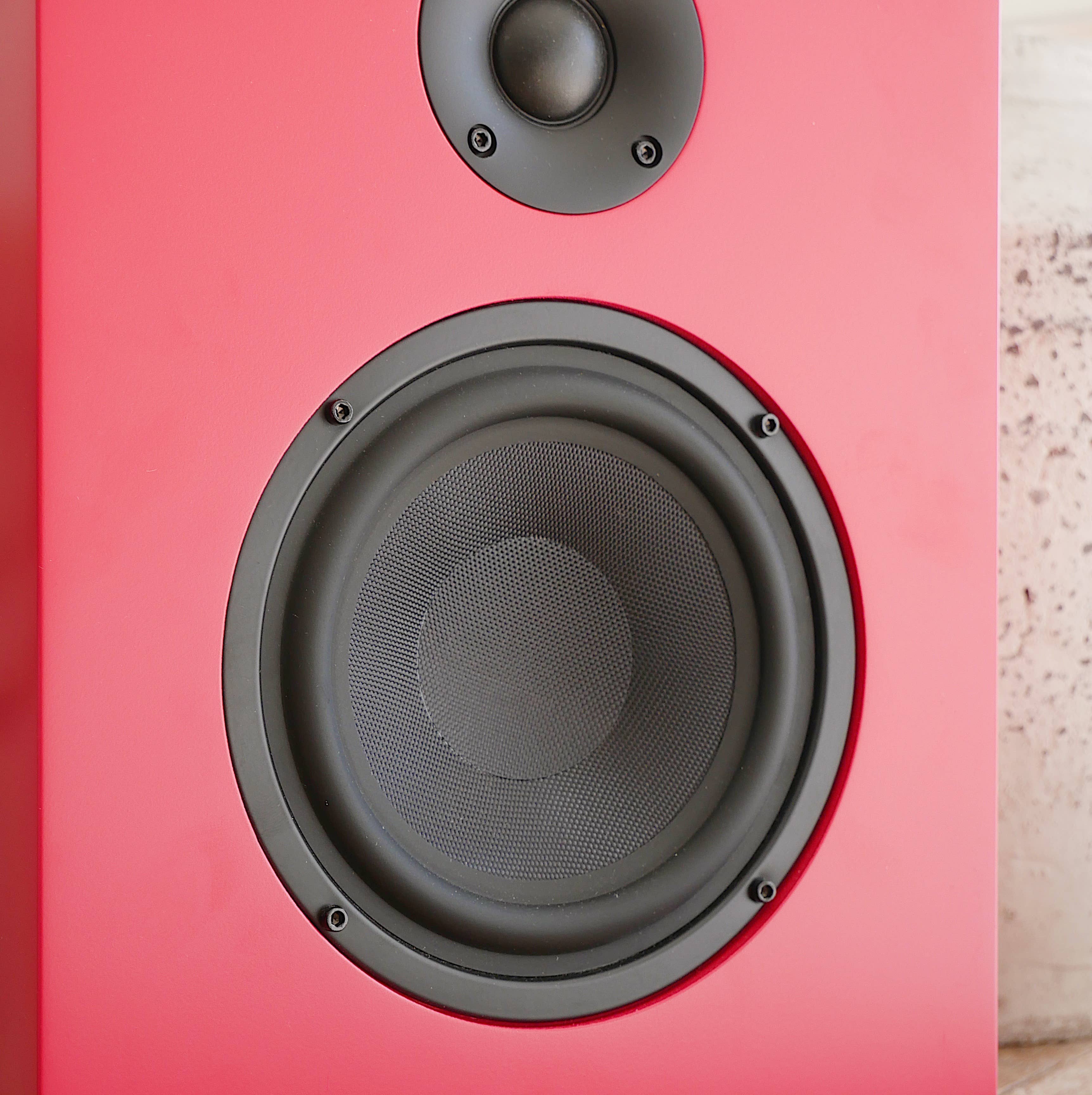 Steepletone UK Ltd - Wholesale Speakers - REDEFY- Luxury Bluetooth Speaker with Fabric Cover6