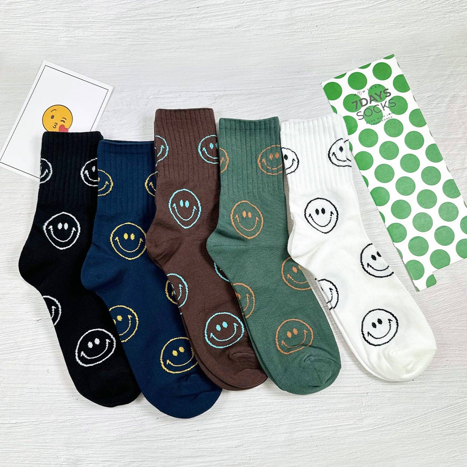 7DAYSSOCKS - Wholesale Socks - Men's - Men's Crew Classic Smile Socks6