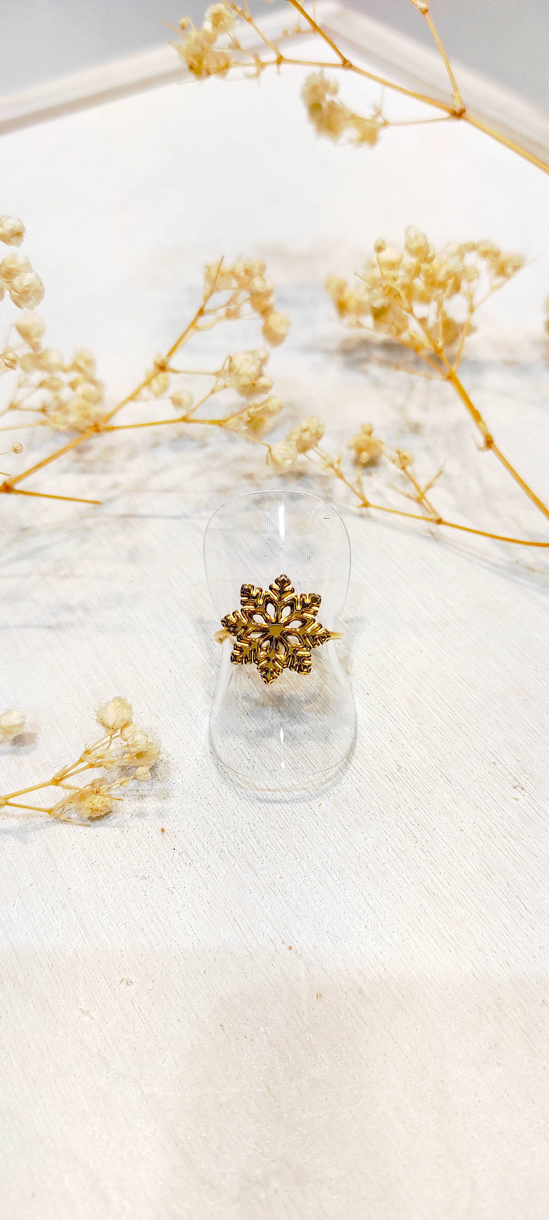 Gold Narnia snowflake ring for wholesale on Faire0