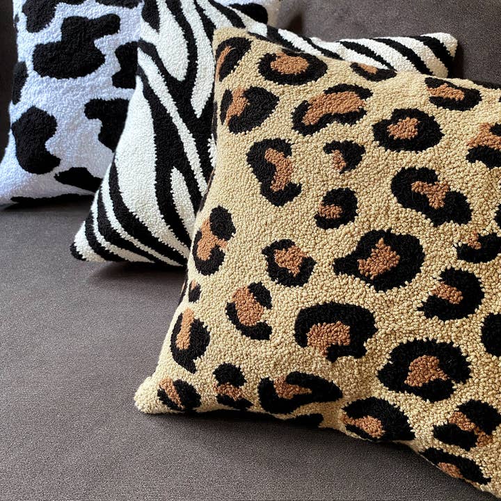 Honey Art and Nature - Vente Housse de coussin - Housses de coussin brodées guépard et léopard tuftées à la main9