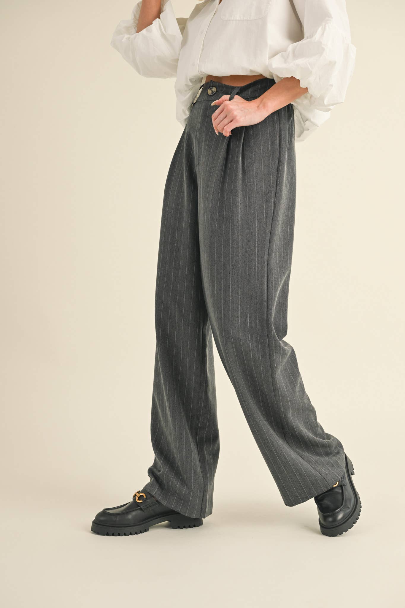 &MERCI - Wholesale Pants - Women's - WIDE LEG PINSTRIPE TROUSERS MP341113