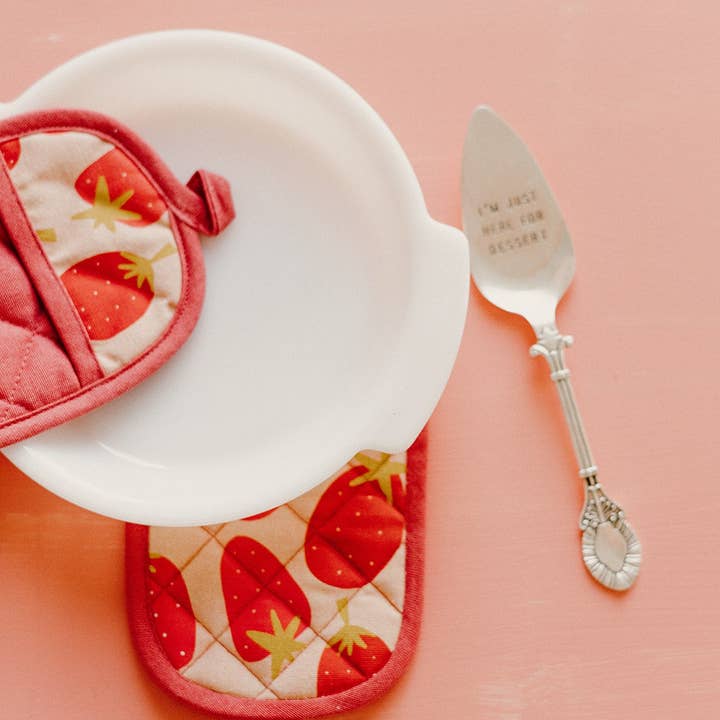 Doe A Deer - Wholesale Oven Mitt/Pot Holder - Strawberry Mini Mitts4