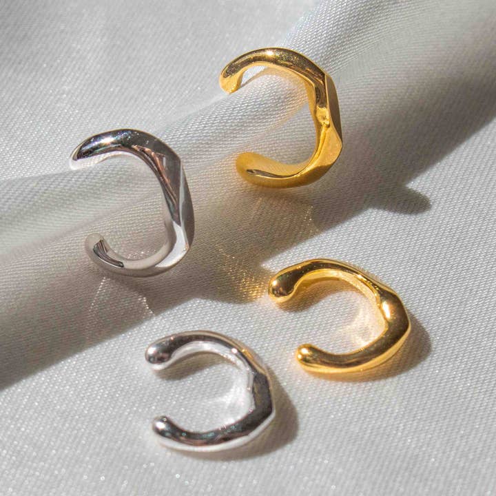 LET'S TWIST AGAIN EARRING for wholesale by ILoveBlossom