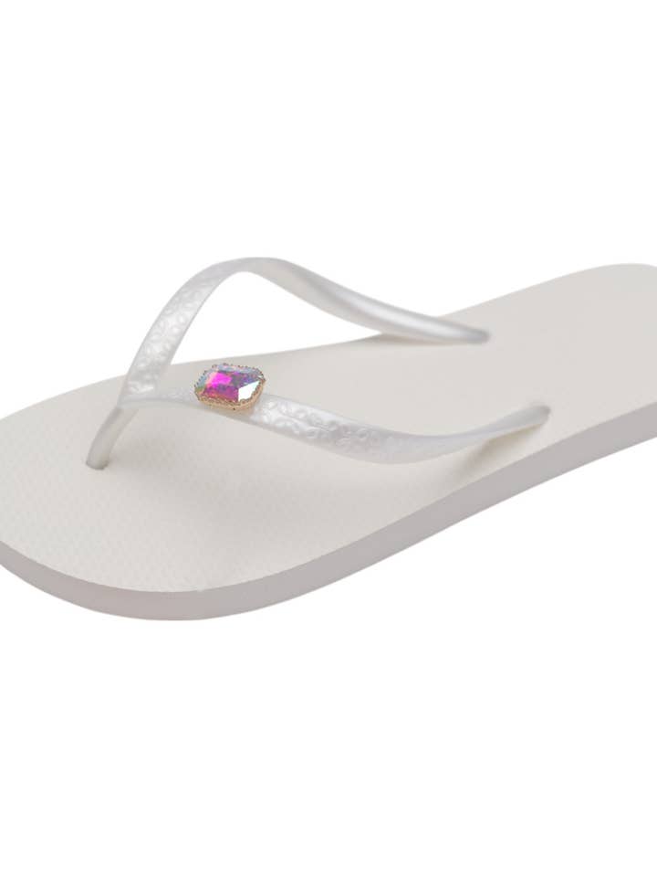 LOLITA pearly for wholesale by CHANCLAS by simone herrera