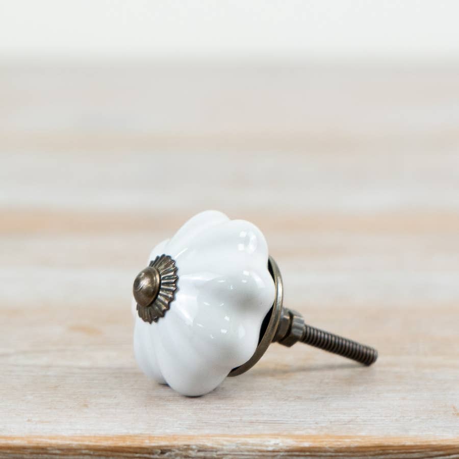 Gainsborough Giftware x Portland Living – wholesale Knob/pull – White Door Knob, 7cm 0