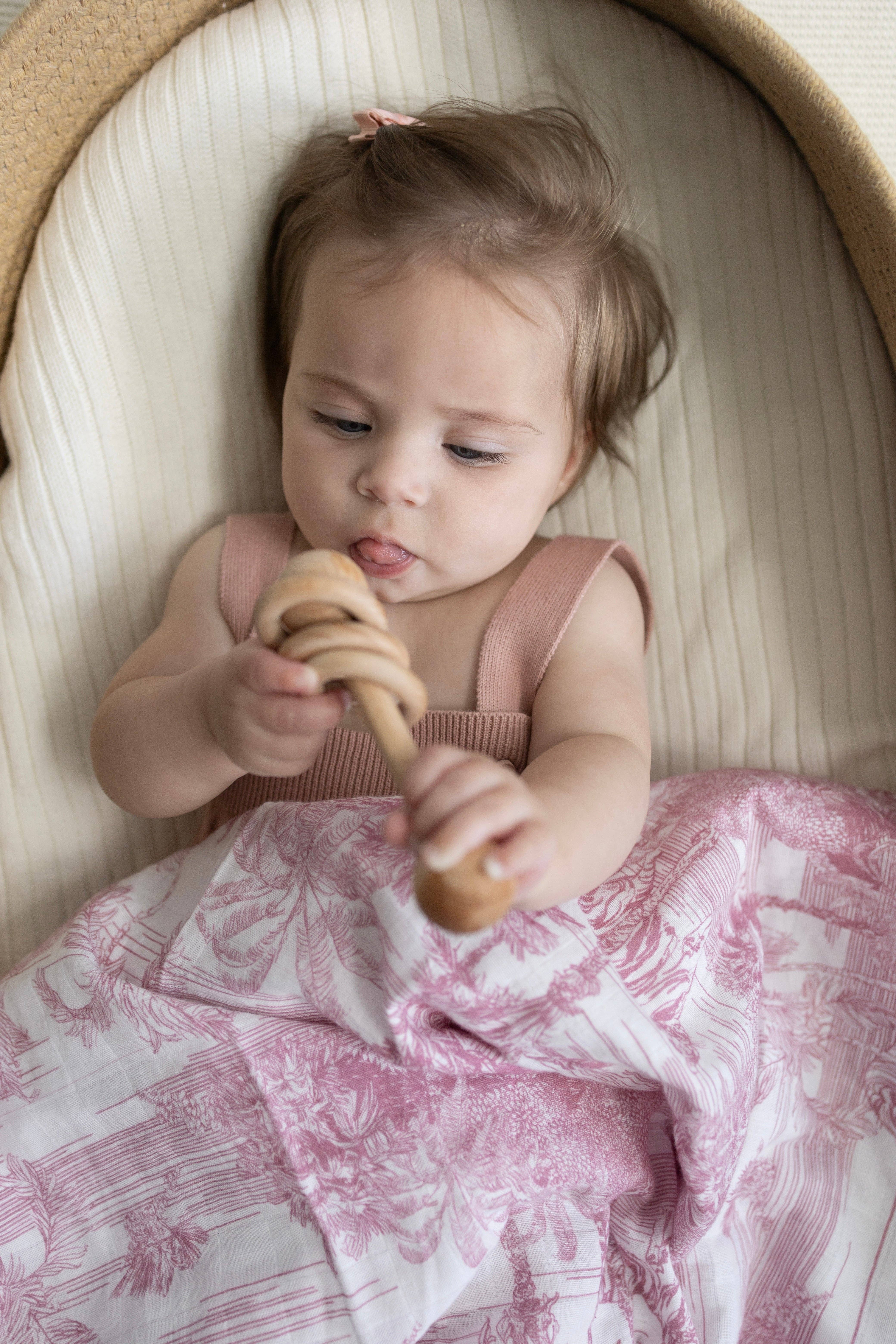 Little Threads - Wholesale Bedding Blanket - Kids & Baby - Pink Jungle Toile Muslin Blanket6