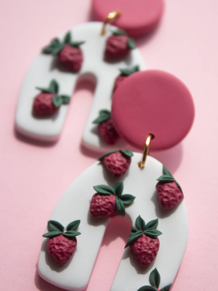 Chunky Strawberry Arches for wholesale by oliverandetta