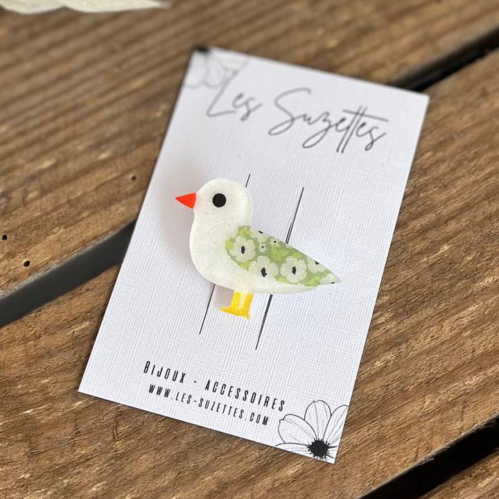 Huguette Nora Brooch for wholesale by Les Suzettes