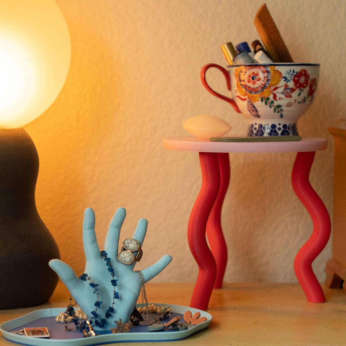 Object Lover - Wholesale Plant Pot Stand - Wavy Plant Stand (3 colorways)2