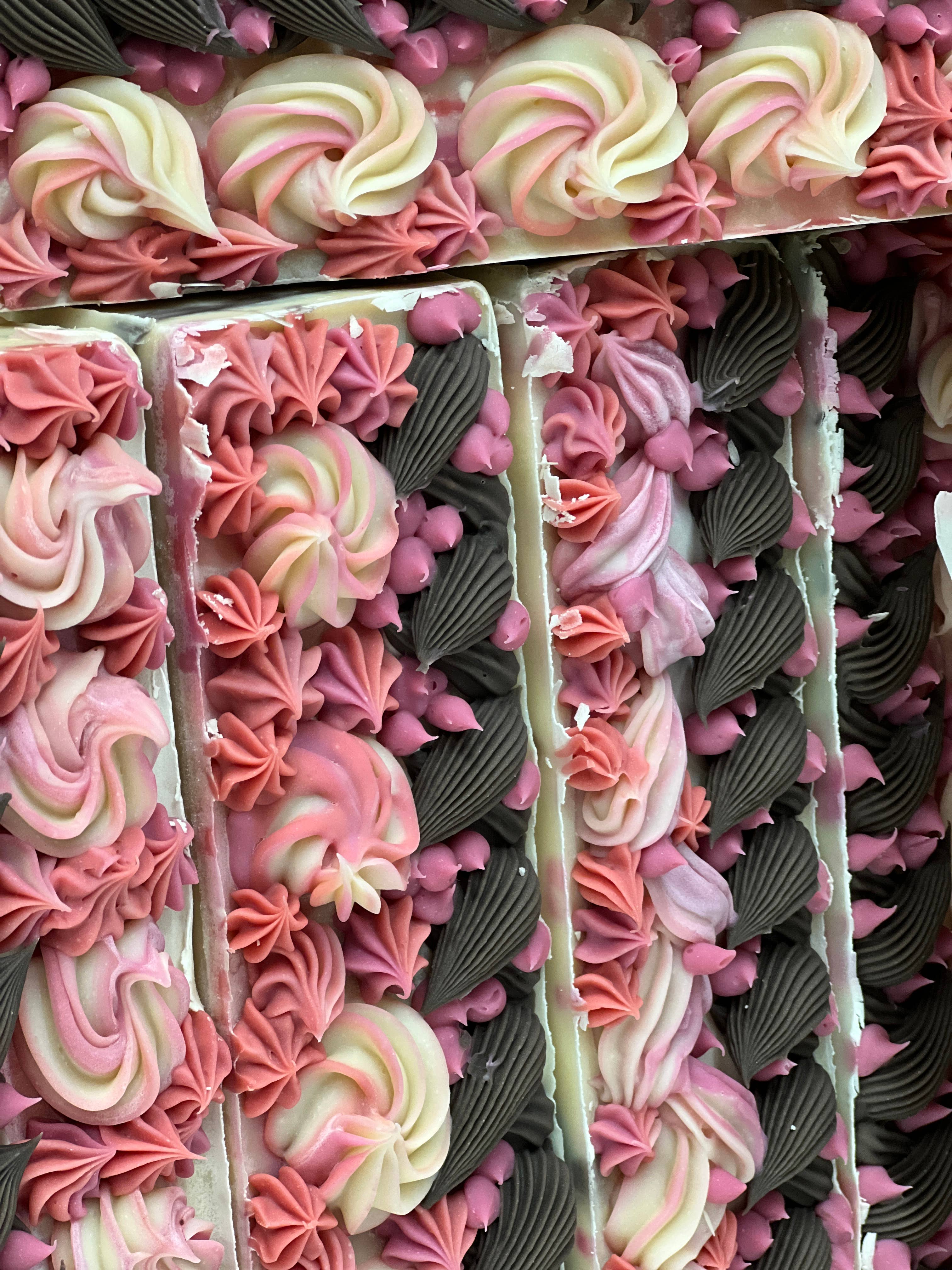 MeiJi & co. - Wholesale Bar Soap - Autumn Bliss Artisan Soap Bar: Pomegranate Sandalwood1