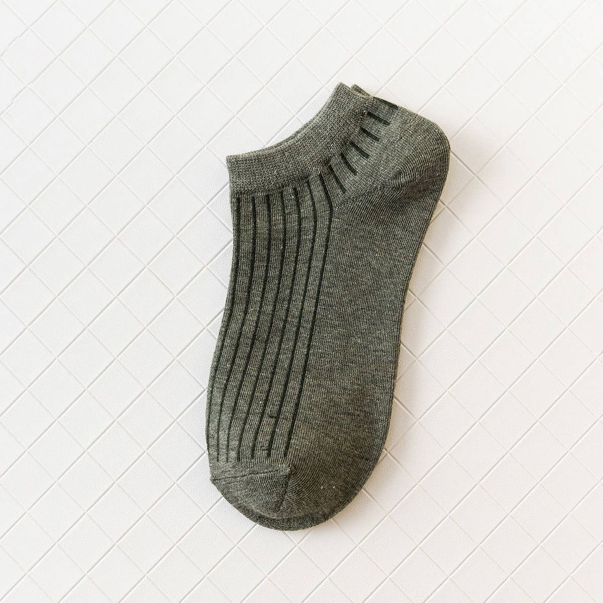 ACCITY - Wholesale Socks - Women's - INSTEP VERTICAL WRINKLE ANKLE SOCKS_CWMS0904