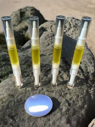 Nourishing Cuticle Oil for wholesale by Cultivated Glow