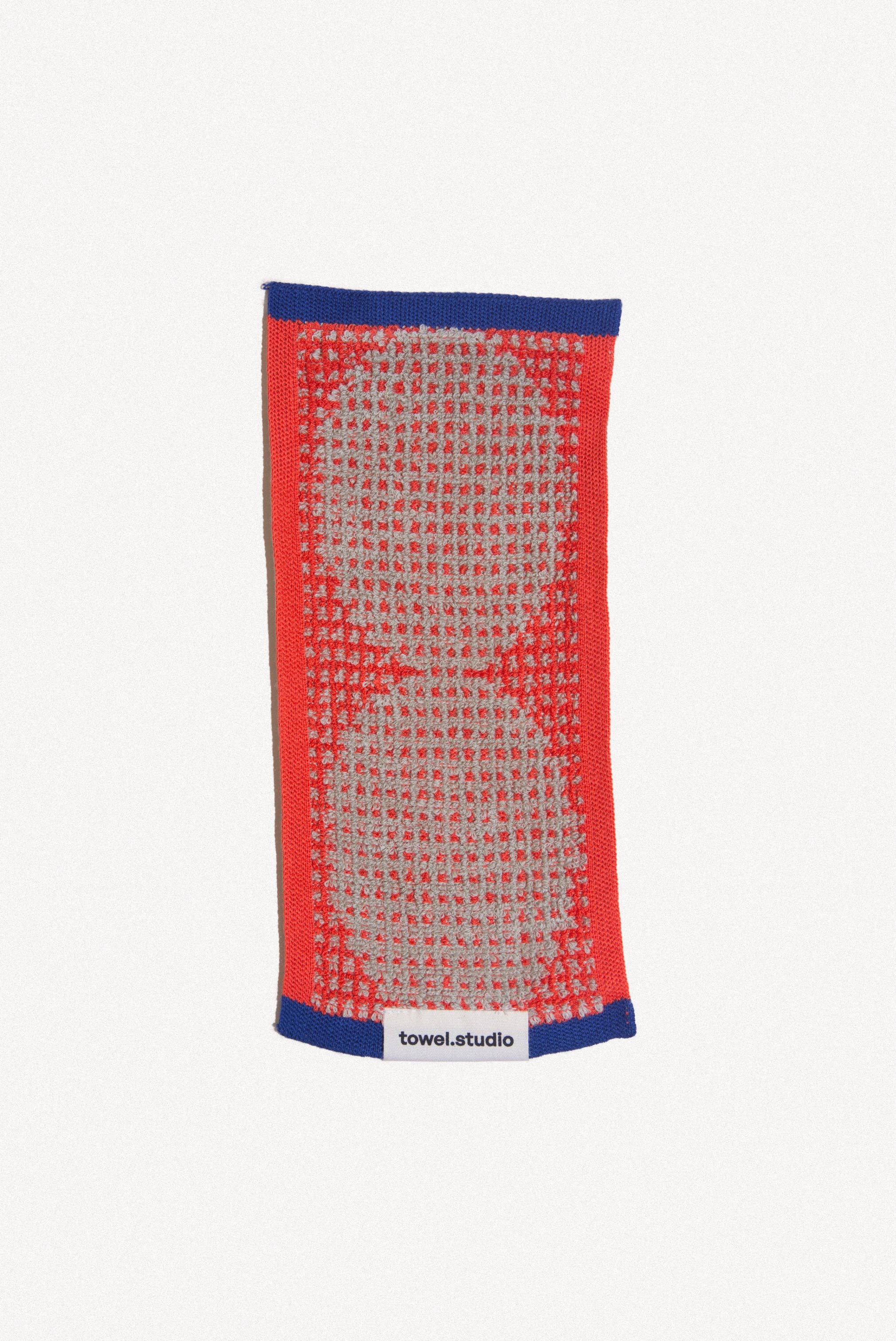 towel.studio - Wholesale Hand Towel - Mesh Pocket Towel | Fire0