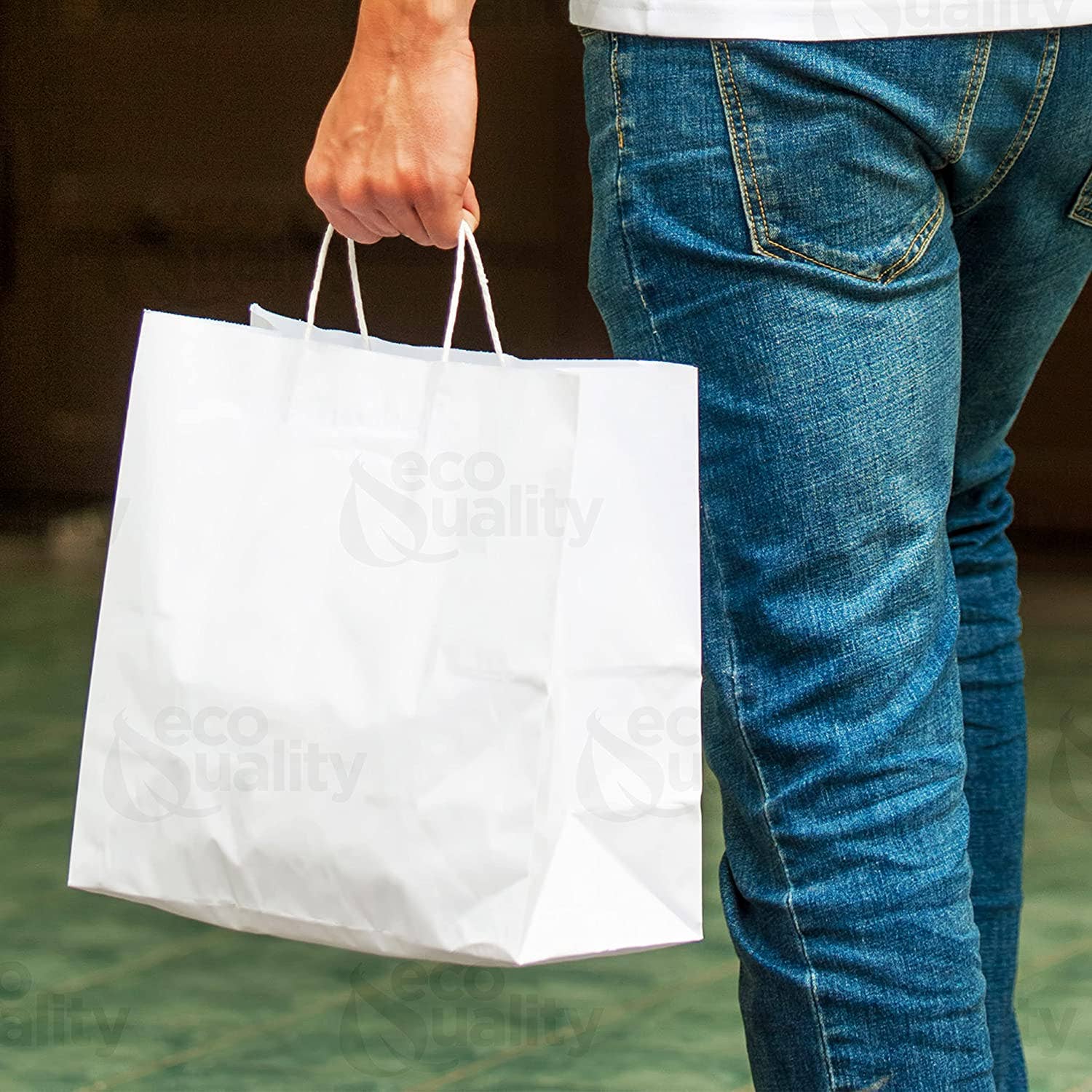 EcoQuality - Vente Pochette cadeau - EcoQuality sacs cadeaux en papier kraft blanc moyen 33x18x43 cm5