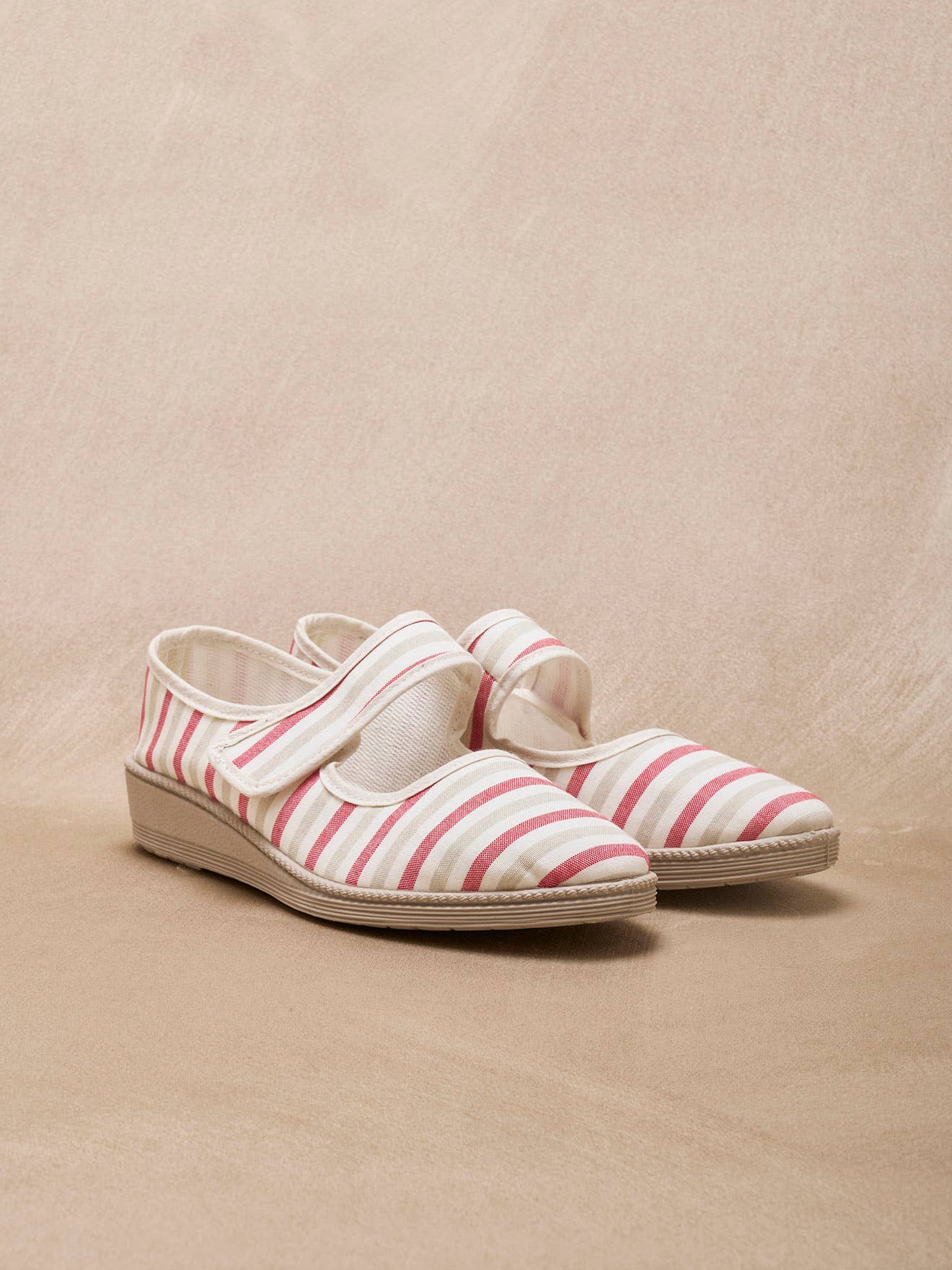 Rood gestreept Verstelbare babyschoenen met 1 klittenbandsluiting (2012033_0020) voor groothandel op Faire0