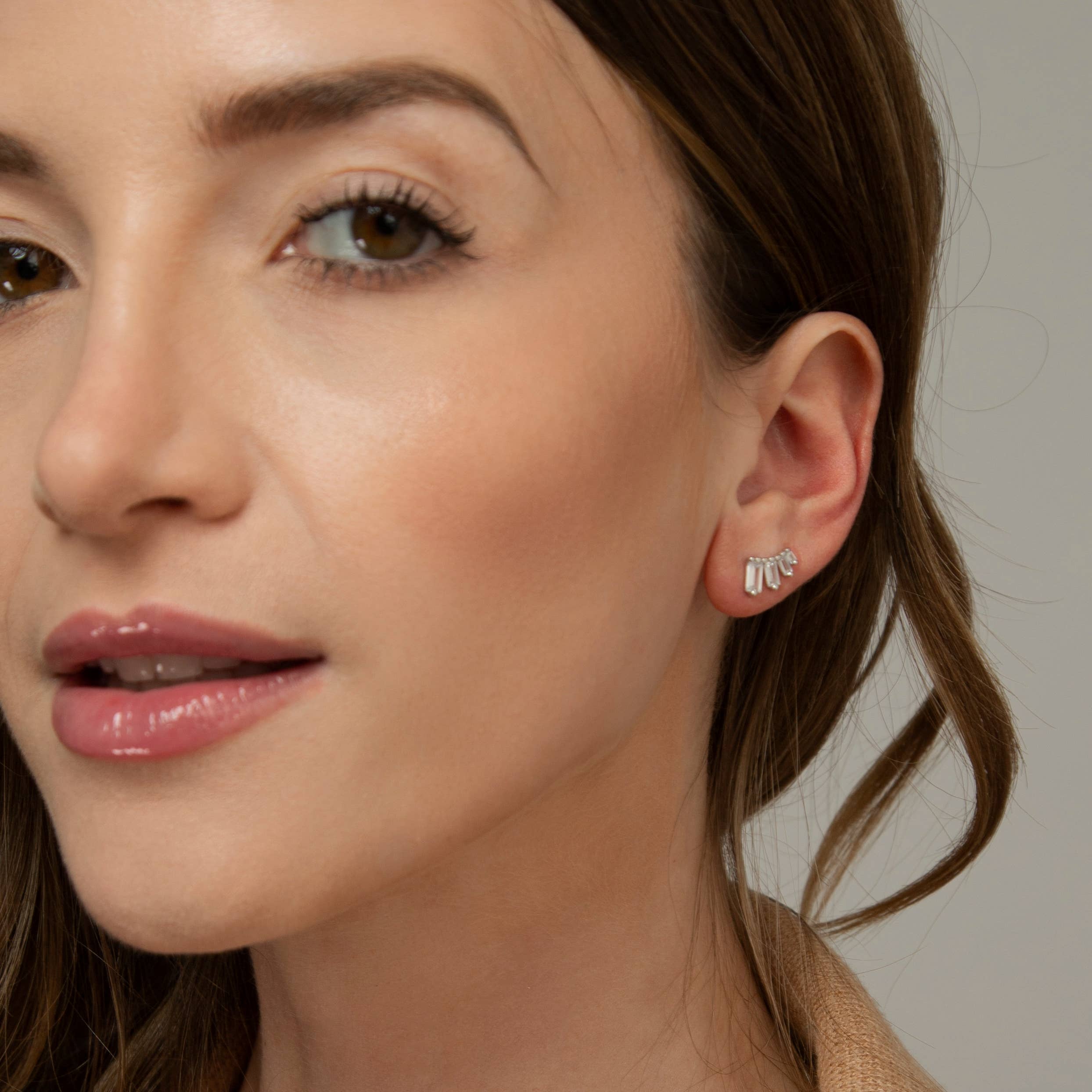 HolyBang Jewels – Großhandel Ohrstecker – BAGUETTE MINIMALISTISCHE HOCHZEITSOHRRINGE - E-S31444