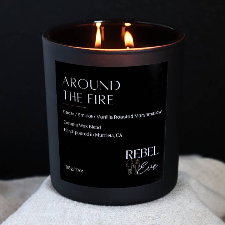Omkring Ilden - Efterårsduftlys for engroshandel hos Rebel and Eve Candle Company