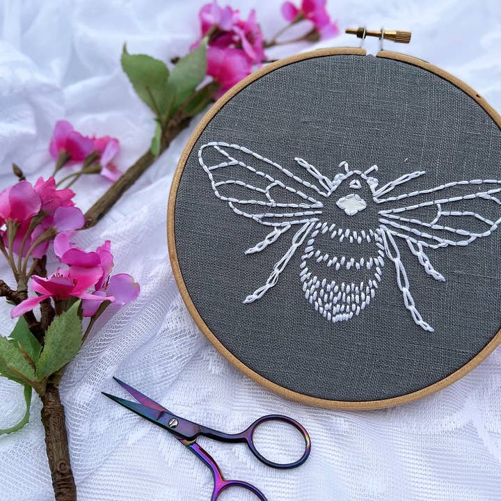 I Heart Stitch Art - Vente Accessoire de broderie/point de croix - Kit de broderie abeille7