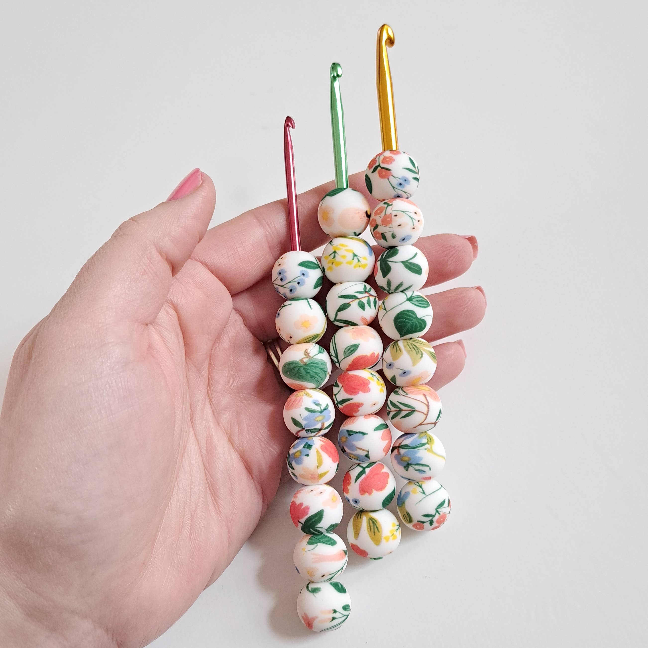 The Pigeon's Nest – wholesale Knitting/Crochet Supplies – Silicone Bead Crochet Hook | Ergonomic, Hand-Assembled Hook7