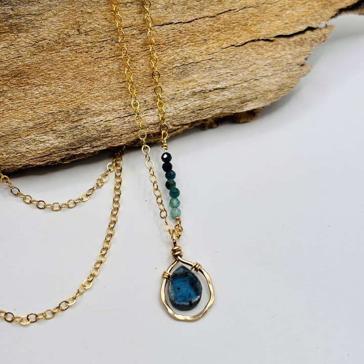 Rachel Renee Jewelry - Wholesale Pendant/Charm Necklace - ALICIA Freeform Gemstone Necklace With Embellishment12