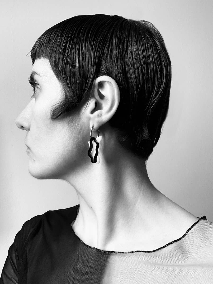 mimimono - Vendita all'ingrosso Orecchini a cerchio - Orecchini a cerchio in plastica riciclata SHAPE & LINE1