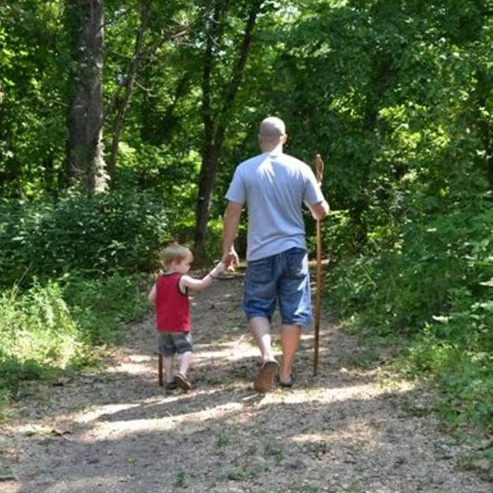 Creation Carvings LLC - Venta al por mayor Accesorios de deporte - Bastón Wood Spirit, bastón de senderismo de madera dura con talla Woodspirit8