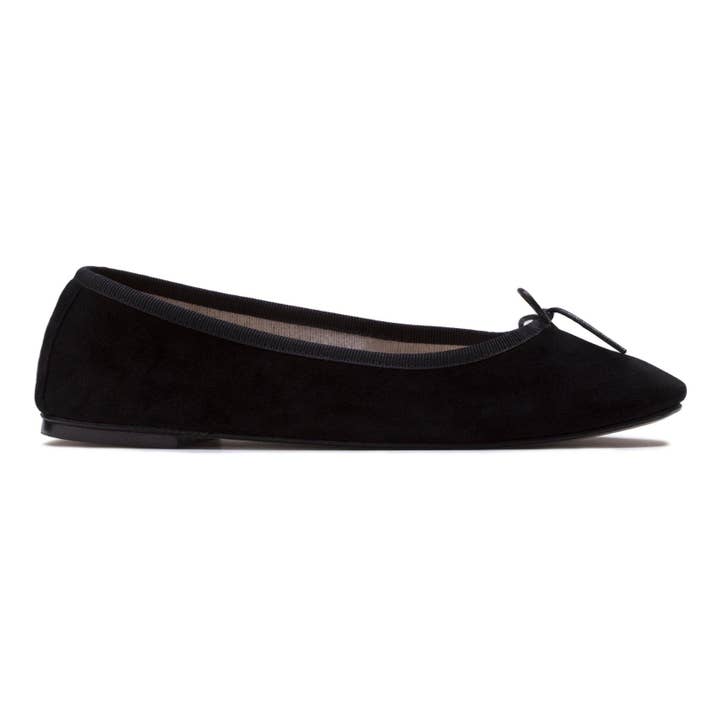 Ballerina NICOLE in Camoscio Nero per la vendita all'ingrosso da parte di Spelta Milano