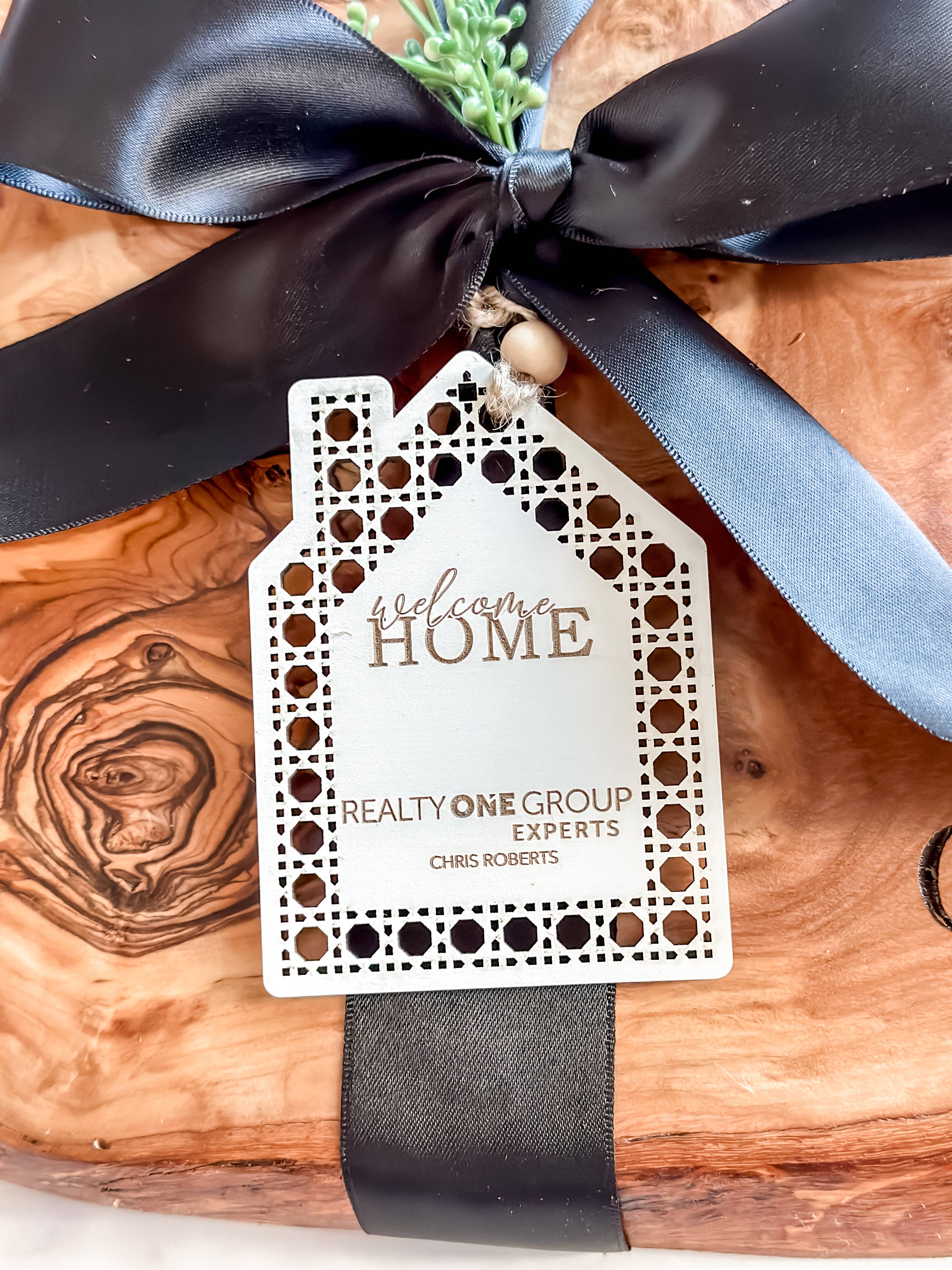 Theba Handmade - Wholesale Cutting Board - Olive Wood Board3