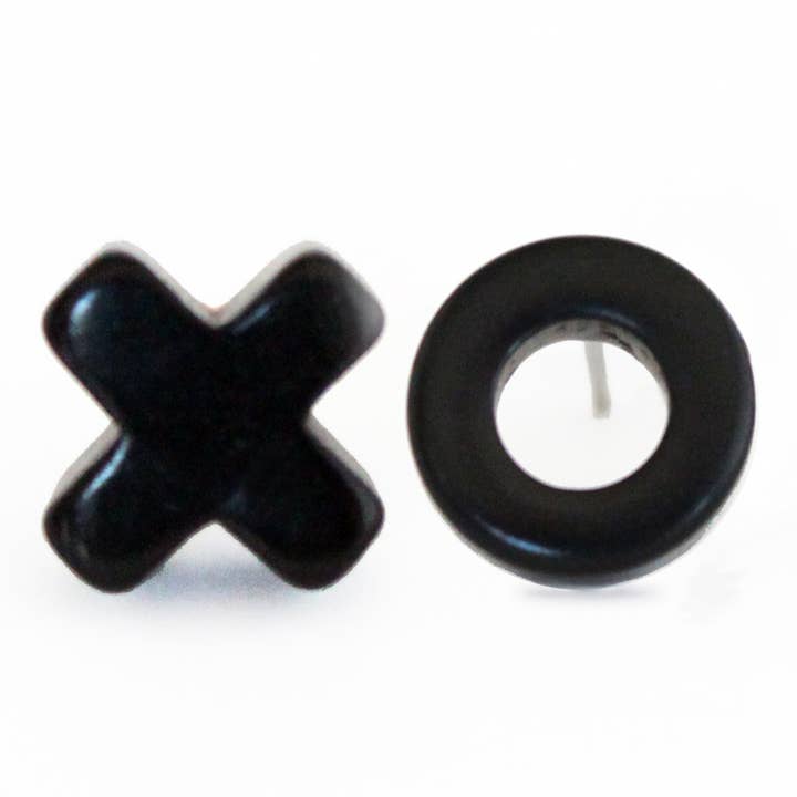 XO Tagua Studs for engroshandel hos Muichic Natural Jewelry