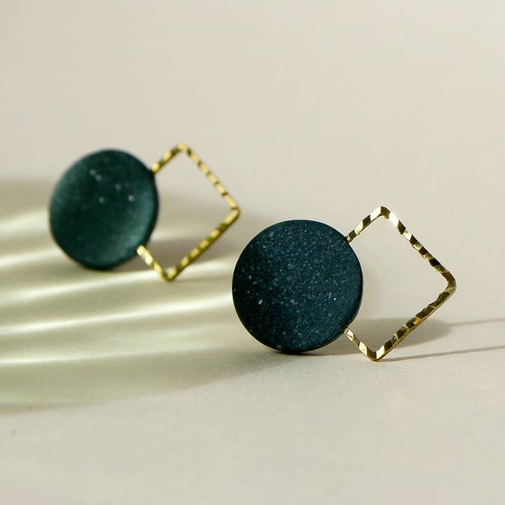 Boucles d'oreilles vertes Aura pour la vente par Lia B