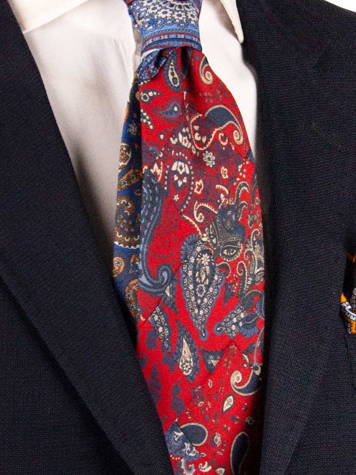 Cravatta Mosaico Vintage Patchwork di Seta Rossa Paisley Bianco Blu PM1228 per la vendita all'ingrosso da parte di Graffeo Cravatte