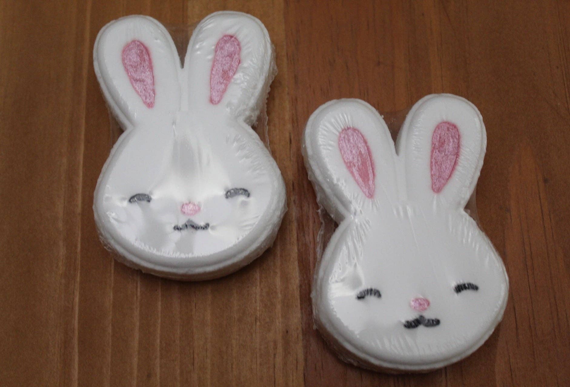 Wicked Bubbles LLC - Wholesale Bath Bomb/Fizz - Bunny Bath bomb - 5.5 oz - Fairy Dust Scent9