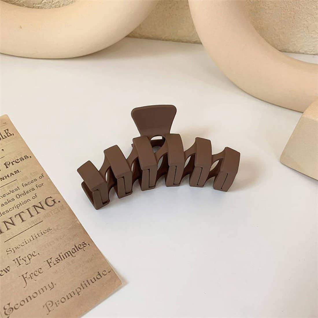 Kitten Claws Clips – wholesale Hair clip – Women’s – Matte WAVE Claw Clip XLarge1