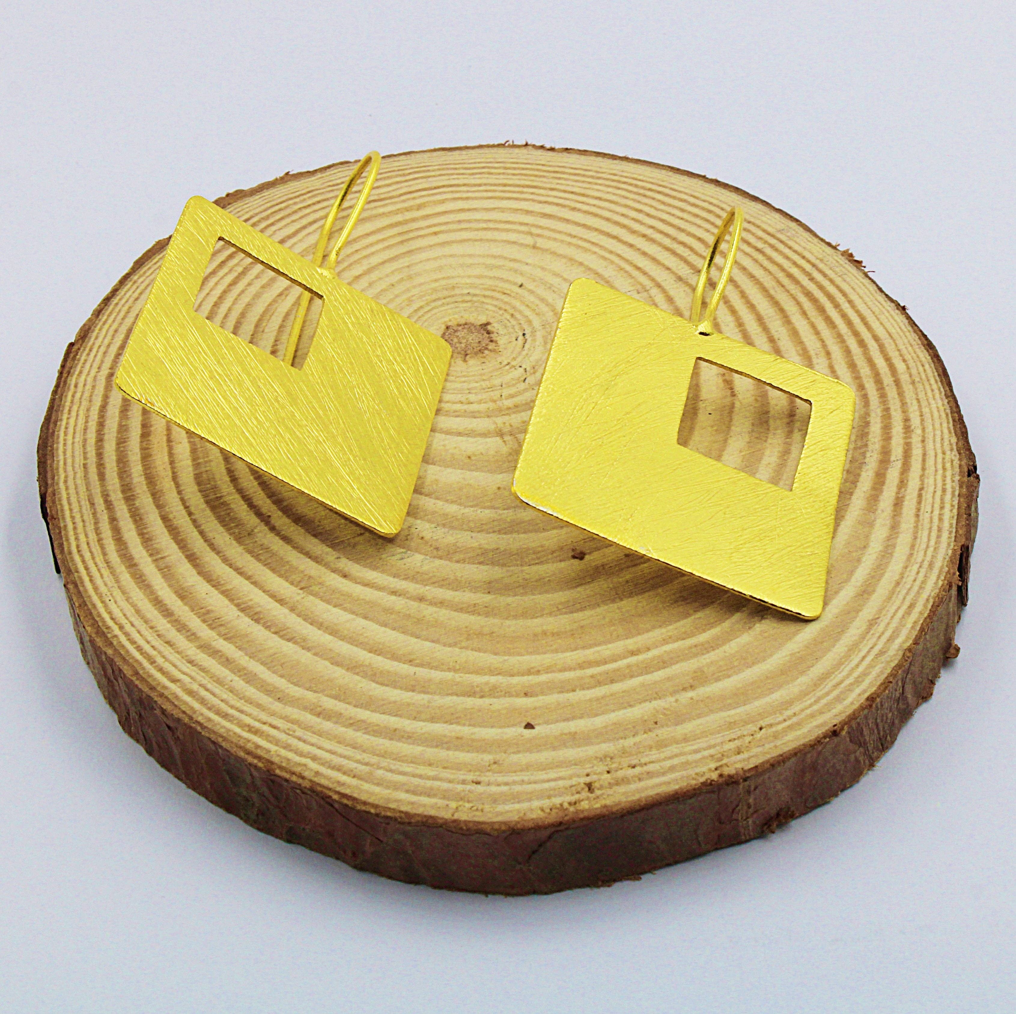 LA MAR – Brincos de argola por atacado – Brincos quadrados pendentes SIXTY banhados a ouro1